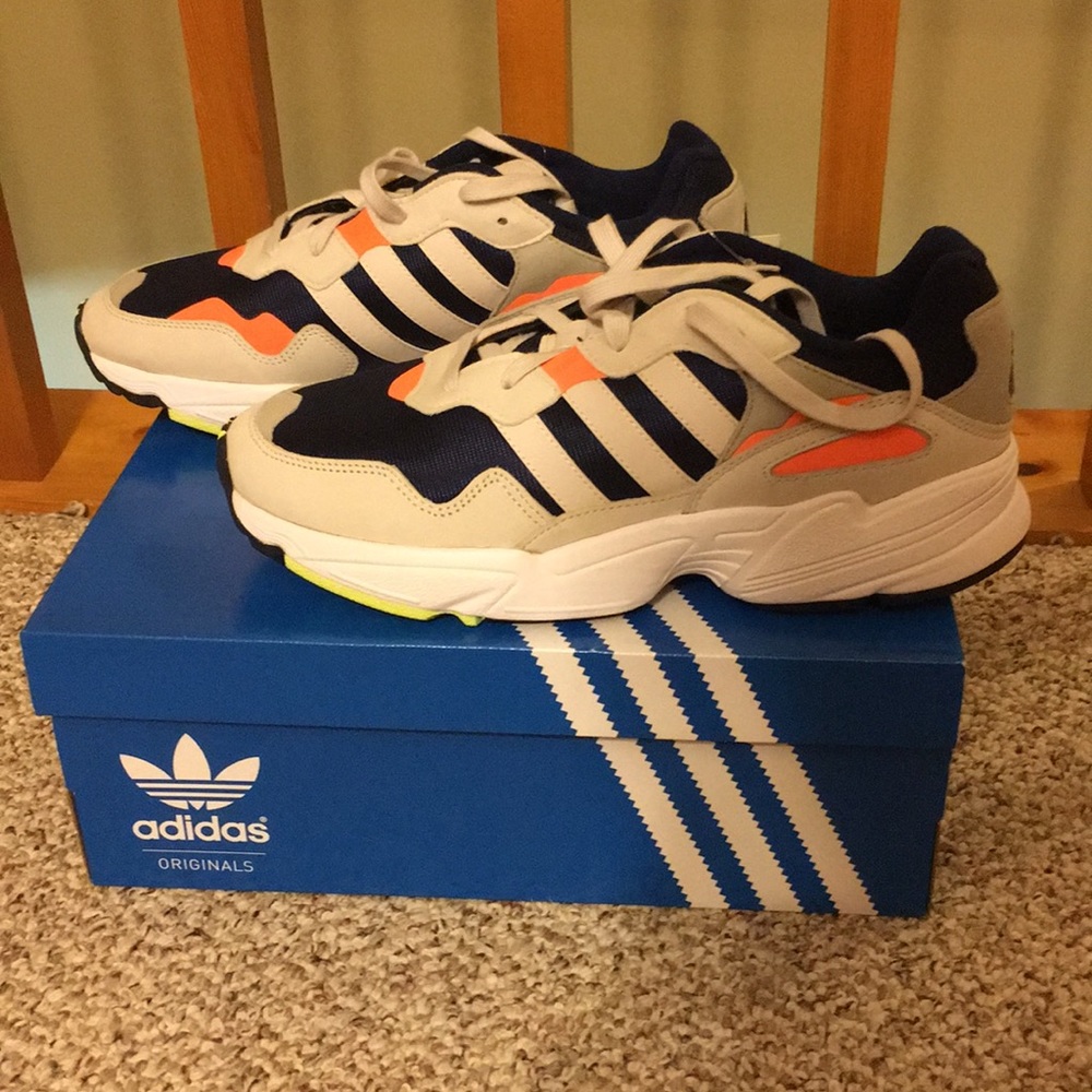 NWB Adidas Originals Yung-96 TAN BLUE 9.5
